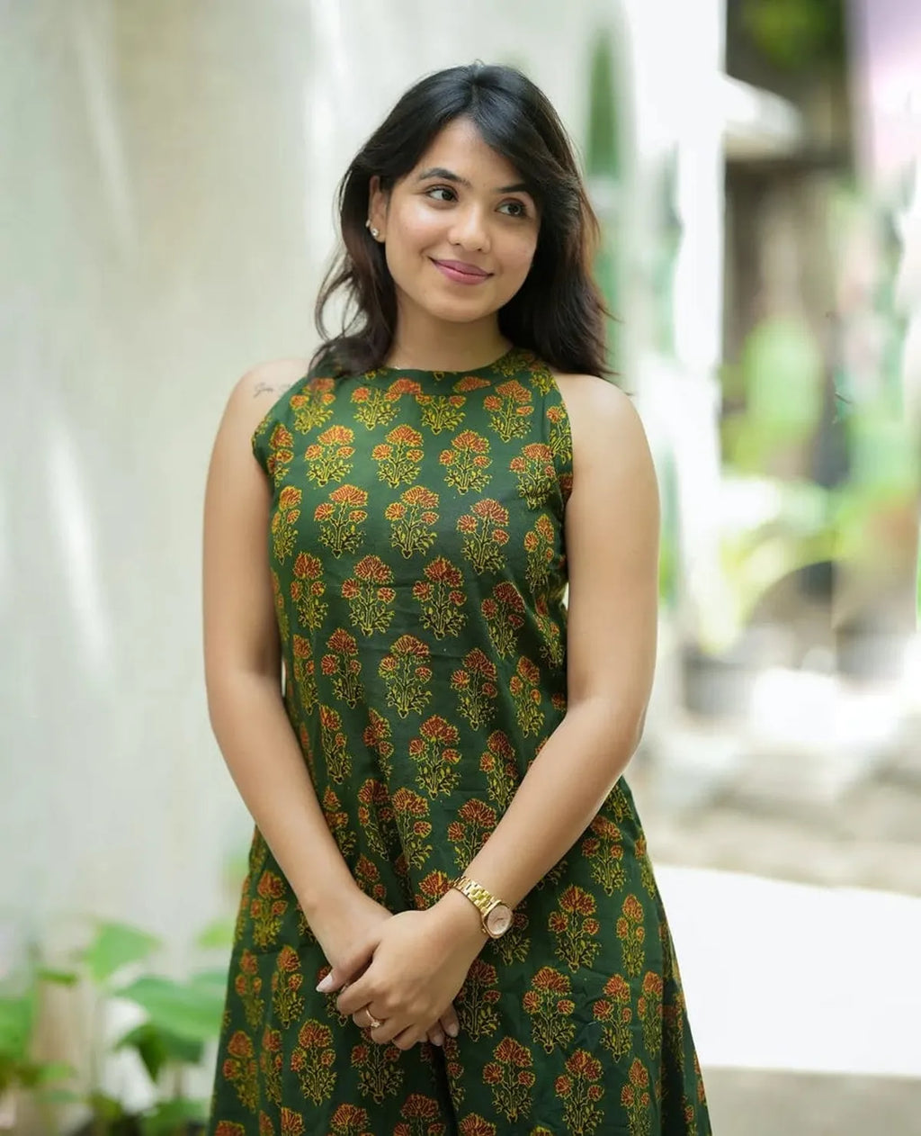 Elegant Green Floral Printed Sleeveless Kurti & Palazzo Set for Women | Casual Ethnic Co-ord Set