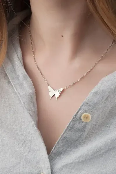 Elegant Butterfly Pendant Necklace – Minimalist Jewelry in Gold, Silver & Rose Gold