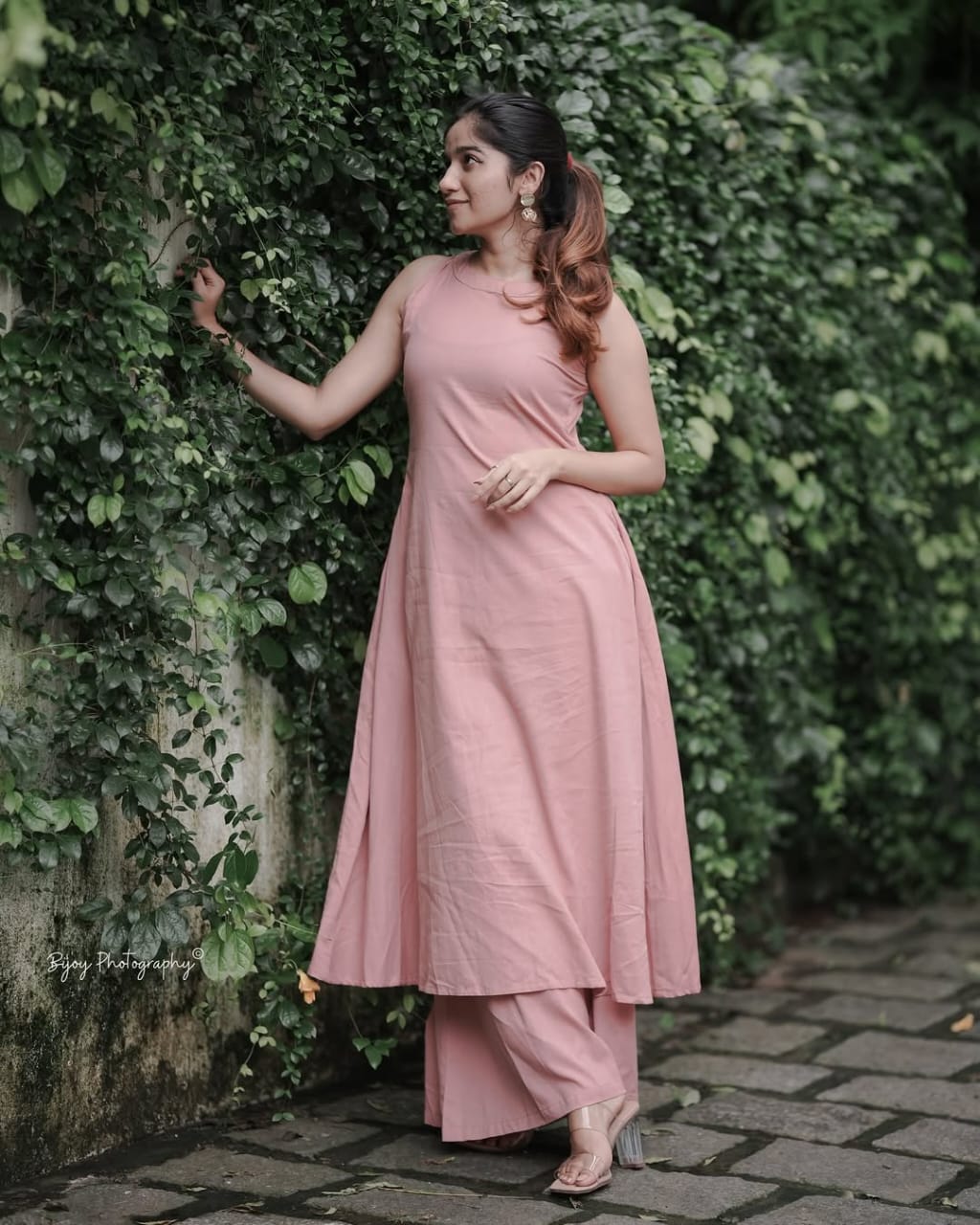 Second image of Blush Pink Sleeveless Cotton Kurta Set